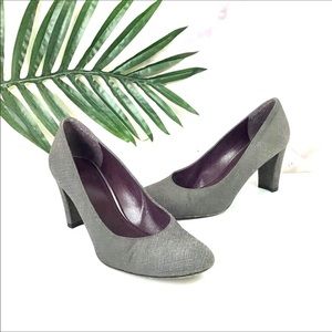 STUART WEITZMAN Gray Round Toe Block Pumps 8.5